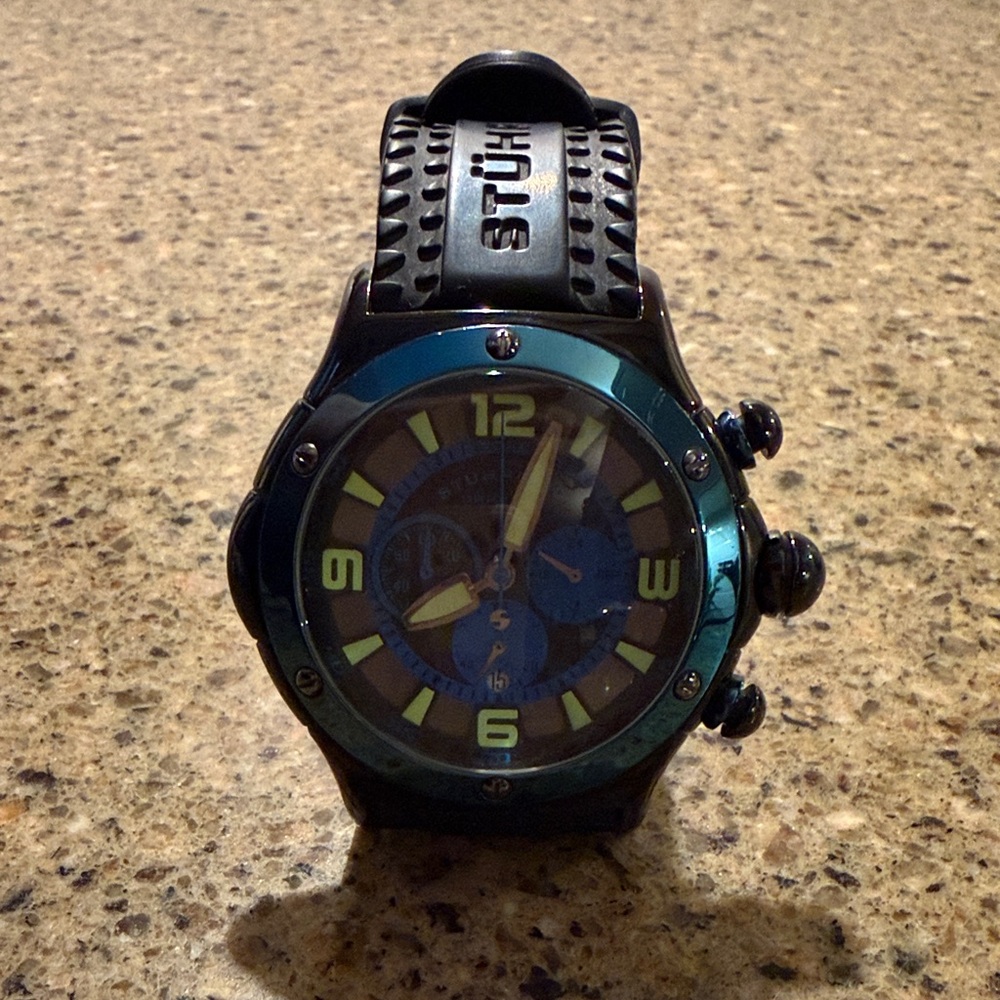 STÜHRLING Alpine Sport 3CR 
Black Quartz Chronograph 54mm Sport Aviator